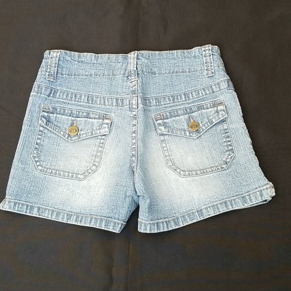 Bongo Girls Denim Shorts - Picture 3 of 5